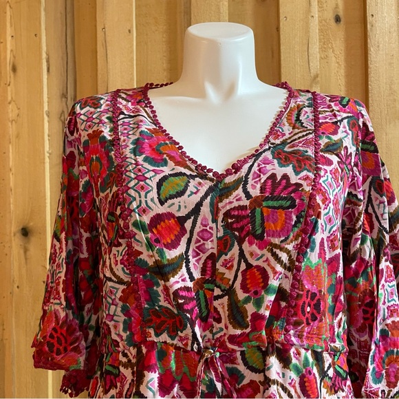 Avenue Women’s Plus Size Tunic NWT Size 20 “Tunic Utopia” - Picture 2 of 5